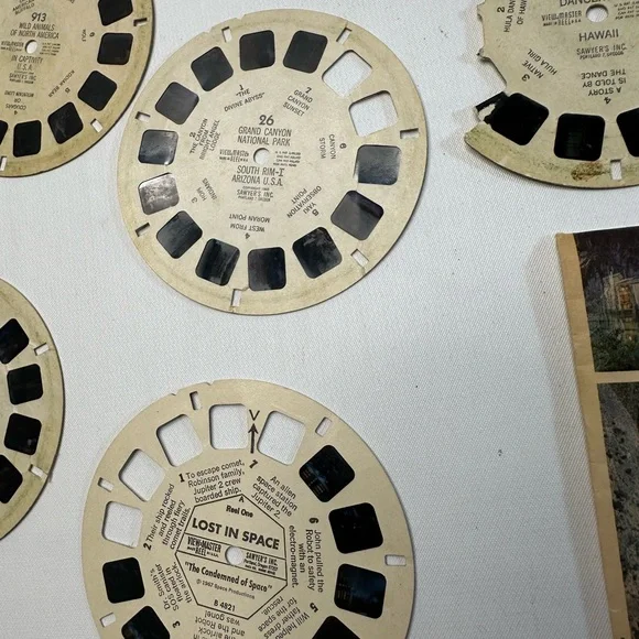 BUNDLE VTG View Master Slides and Memorabilia, 11 Items Disney Nature Culture - Picture 3 of 7